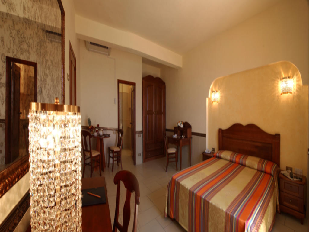 King'S Residence Hotel Palinuro Extérieur photo